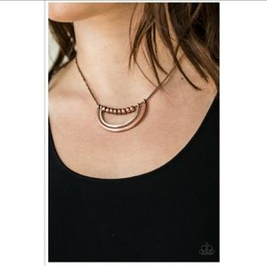 Artificial Arches Necklace